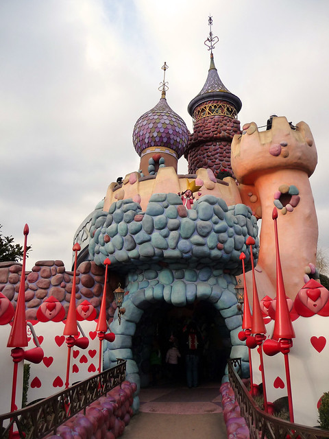 Queen of Hearts Castle, Alice's Curious Labyrinth
