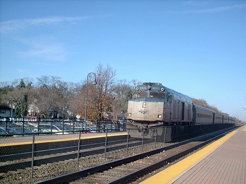 Southbound Amtrak Hiawatha train arriving in Glenview Illinois. Early November 2007. by Eddie from Chicago