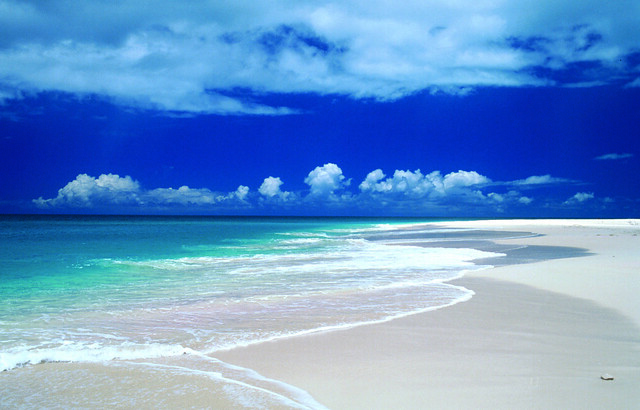 BAR034L Pristine Barbuda Beach