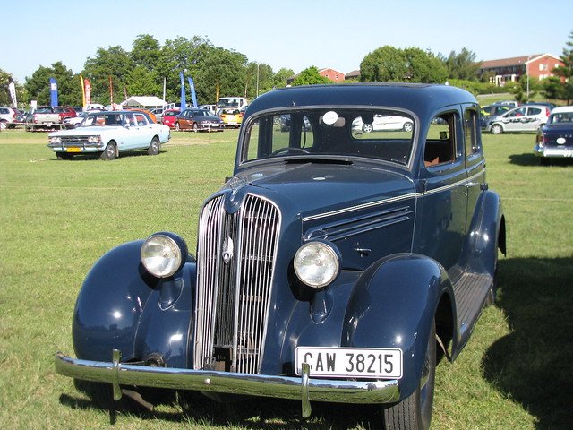 Plymouth 1936 Sedan