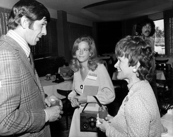 Actor Leonard Nimoy chatting with women at the Sheraton Yankee Clipper Hotel: Fort Lauderdale, Florida