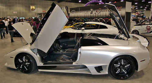 Pearl White Lamborghini Murcielago DUB Show 2009 in LA