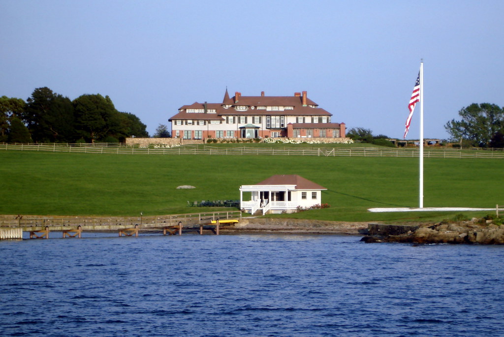 Jacqueline Bouvier Kennedy Onassis Childhood Home Newport Rhode Island