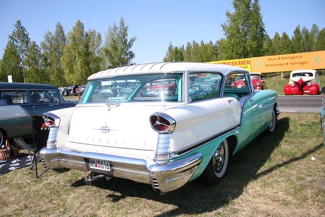 Oldsmobile 1957 wagon