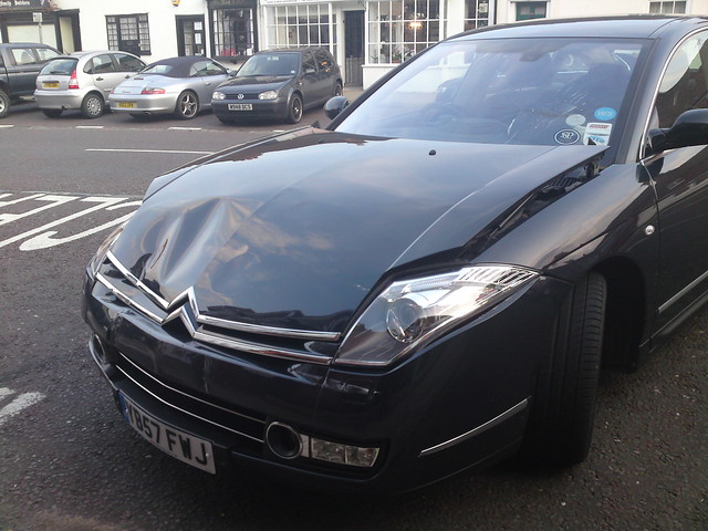 2007 CITROEN C6 30 V6 Possibly hit a person or bike