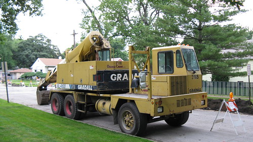 Gradall crane at job site. Stickney / Forest View Illinois. June 2009. by Eddie from Chicago