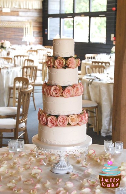 lace wedding cakes