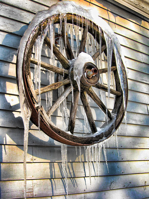 Vermont Winter Wagon Wheel