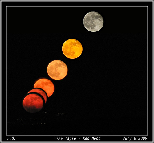 Red Moon: Time lapse of a transformation
