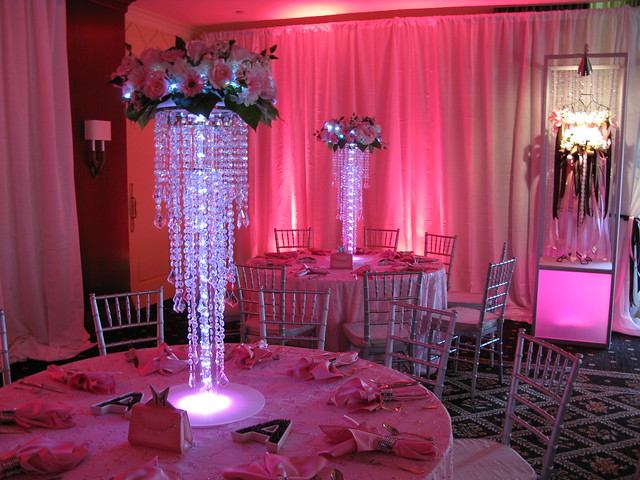 A stylish marriage centerpiece New Trends Couture Wedding