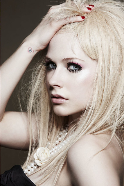 Avril Lavigne Prestige Magazine 2008 High Resolution