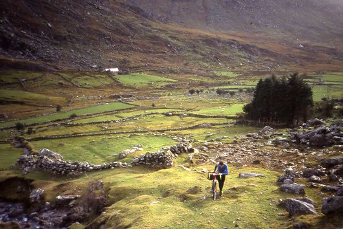 14 November 1991.Crossing by bicycle Curraghmore Saddle from Bridia Valley,MacGillicuddies Reeks, Kerry.