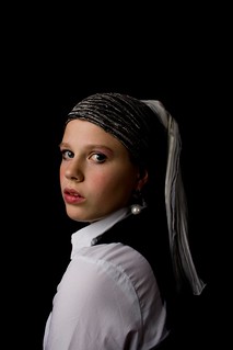 Photographic replica of "The girl with the pearl earring (1665)" by Johannes Vermeer