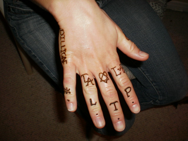 Below is a guide to Kat von D's hand tattoos LEFT HAND