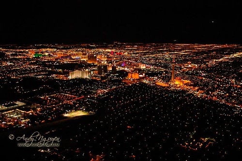 Las Vegas By Night @ 2000'