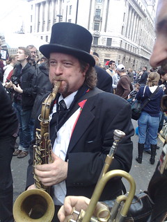 photo of Andy Williamson on saxophone