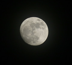 Moon 05-29-20070002 