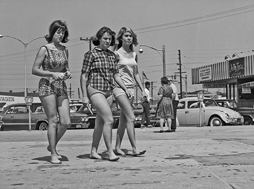 SANTA MONICA near the beach on 28 March 1964 by Lance & Cromwell