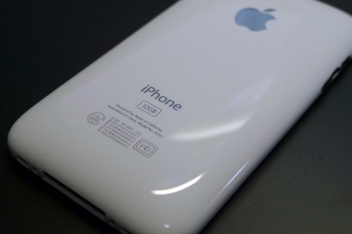 iPhone 3GS 32GB WhiteReviewed by Fhonepete on Aug 6.Rating: