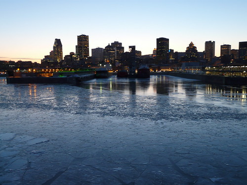 Montréal at dusk
