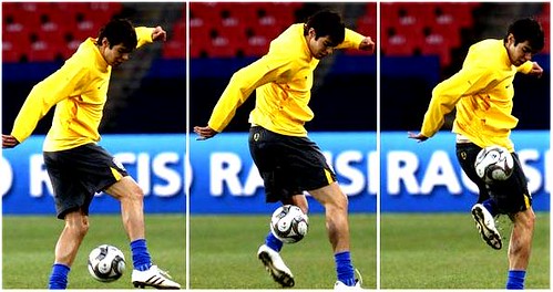 Ricardo Kaká action ball