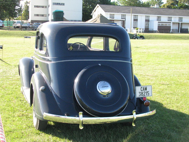 Plymouth 1936 Sedan 4