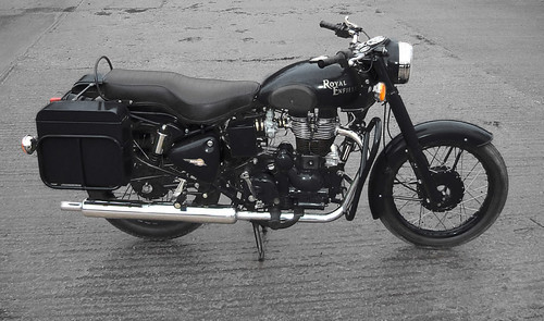 Royal Enfield Military Concept: Police Black
