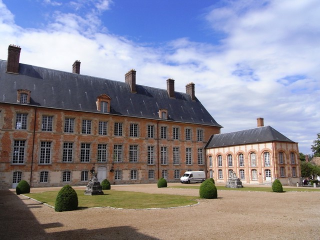 Château Les Mesnuls
