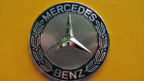 Actros truck LKW Frontside von vorn Mercedes Stern Stern logo emblem