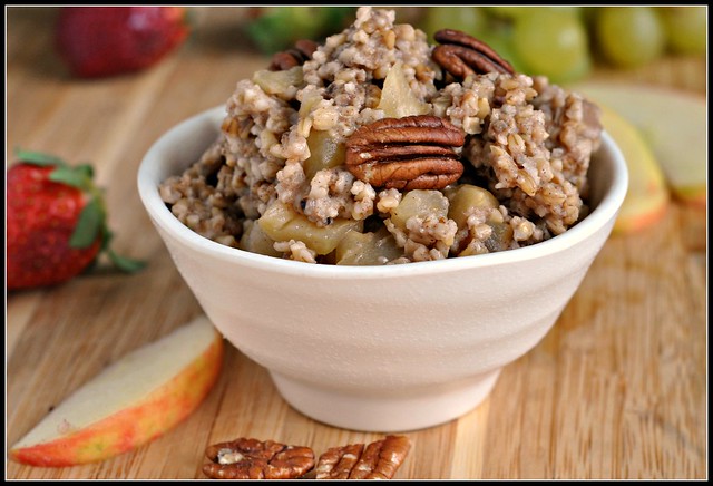 Baked Steel Cut Oatmeal with Apples and Cinnamon 4