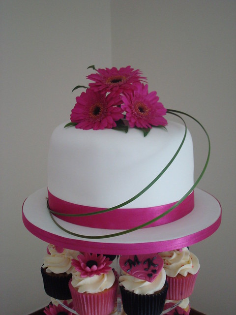 Fuschia Black wedding cupcake tower Wedding of Michael Keri at The 