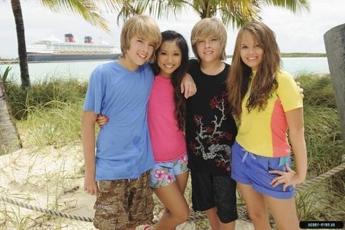 debby ryanbrenda songcole sprousedylan sprouse