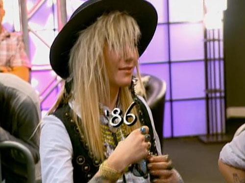 Kelli Swede lead vocalist for Snake Of Eden on VH1's Daisy Of Love
