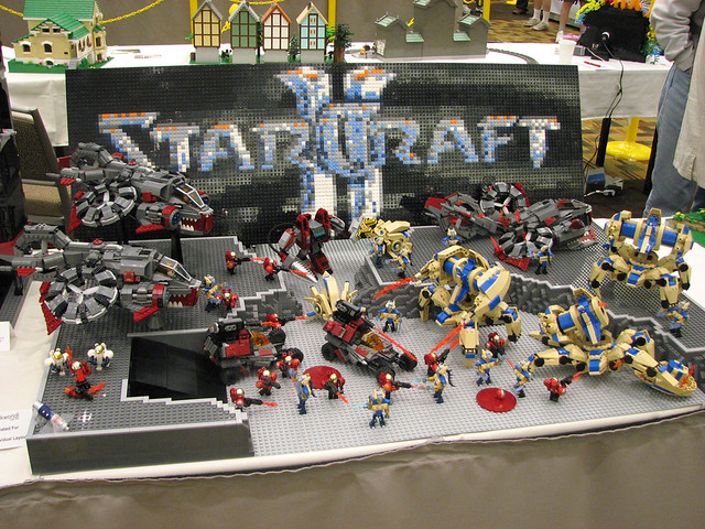 Starcraft 2 in LEGO bricks