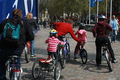 Fat Tire Bike Tours in London | Family Vacation Plans