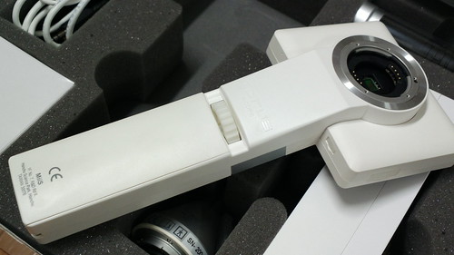 圖：Horus Scope 主機，感光元件及焦距調整旋鈕。