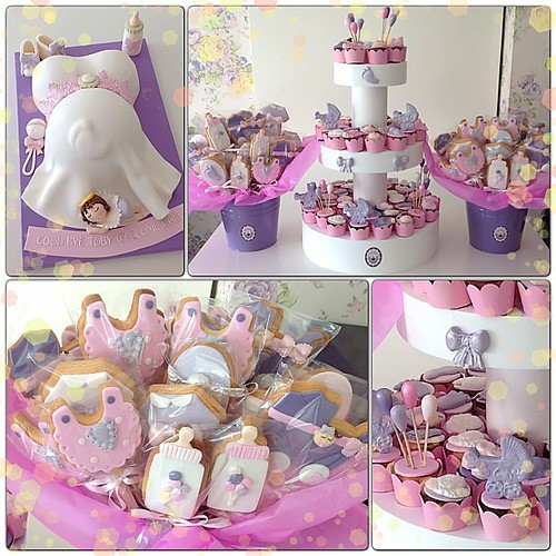Baby Shower parti ürünleri...  #babyshower #babyshowercake #cupcake #babyshowercupcake #babyshowerparty #babygirl #burcinbirdane