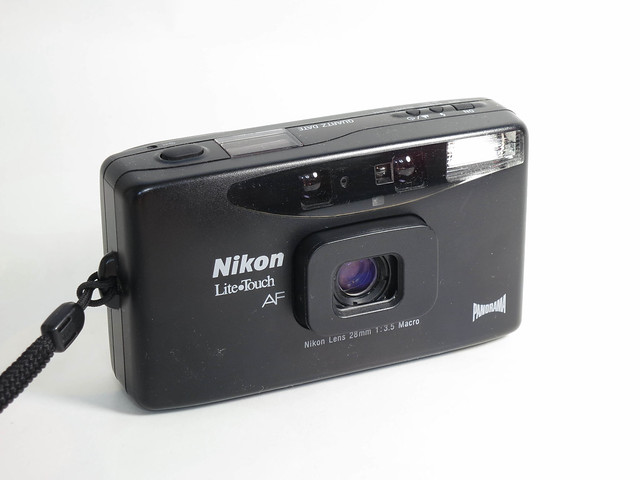 Nikon AF-600 — Lite Touch | 6500K