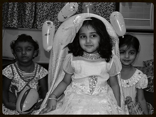 Marziya Shakir  Mehreen Zehra Her Best Friends 4 Th Birthday 2011 by firoze shakir photographerno1