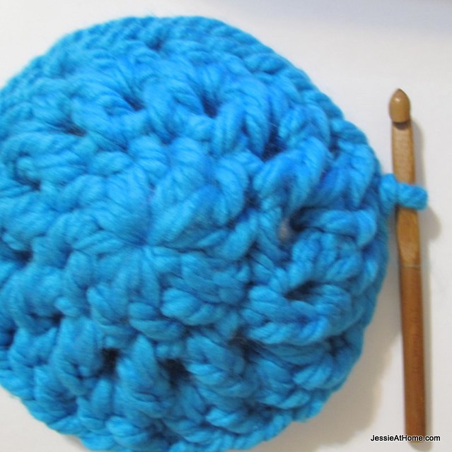 Liz-Hat-Free-Crochet-Pattern-Round-Three