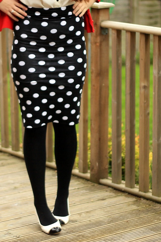 OOTD, outfit of the day, red cardigan, bow tie blouse, polka dot pencil skirt, tights, flats