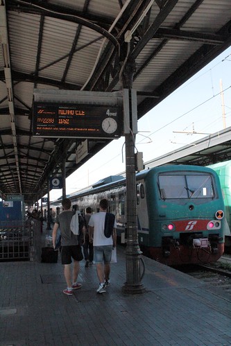 Comprando bilhete de trem na Itália