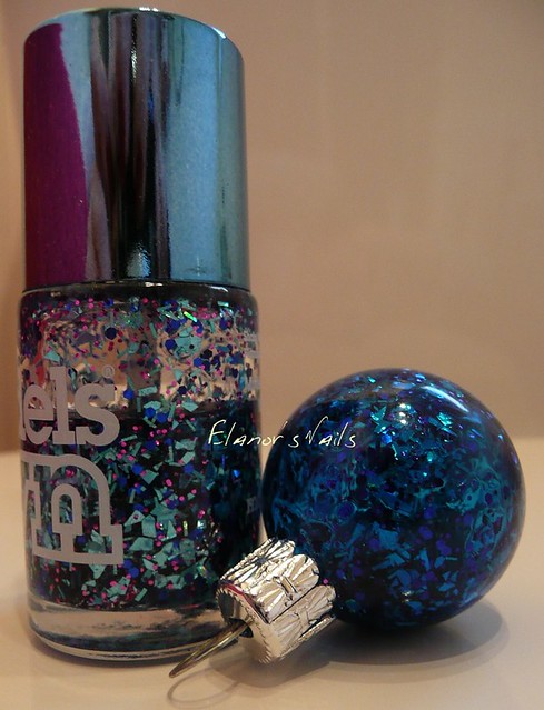 nail varnish baubles freak out