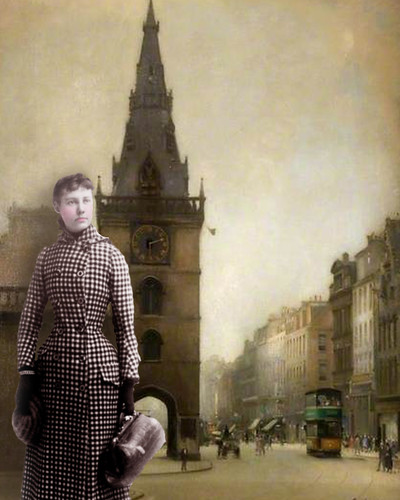 Julia in London by Lynne Larkin