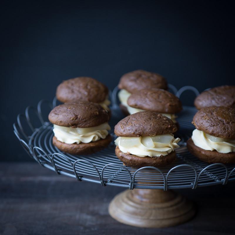 Gingerbread Whoopie Pies with Maple Poached Pears and Maple Buttercream www.pineappleandcoconut.com #Christmasweek