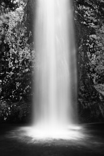 Horsetail Falls
(B&W)