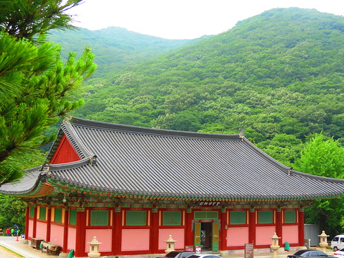 Beomosa Temple
