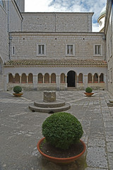 Cassino - Abbazia di Montecassino - Il Chiostro di Sant'Anna