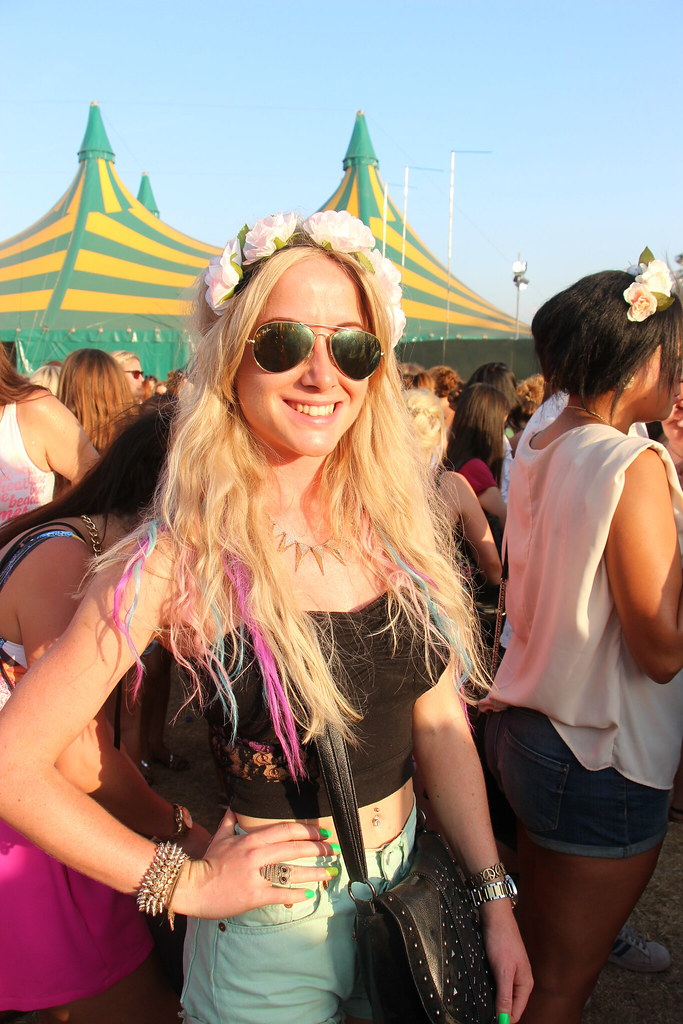 wireless festival  2013, flower crown outfit