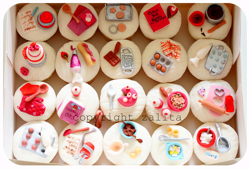 hullets sugar cupcakes for good housekeeping magazine celeb bake by {zalita}